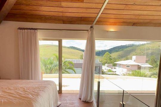 Casa de Condomínio à venda com 2 quartos, 196m² em , Nova Lima