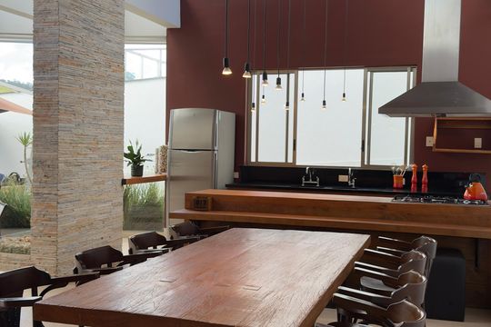 Casa de Condomínio à venda com 2 quartos, 196m² em , Nova Lima