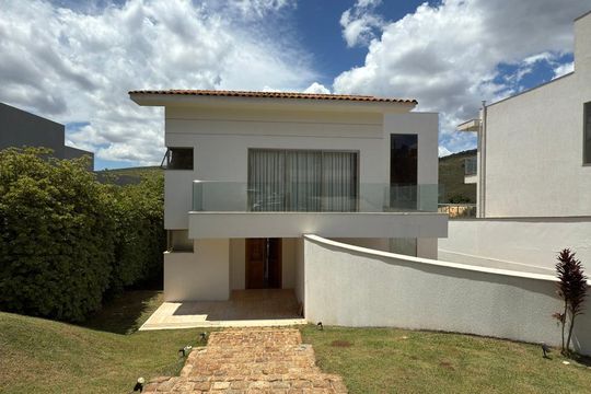 Casa de Condomínio à venda com 2 quartos, 196m² em , Nova Lima