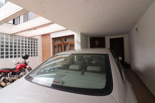 Garagem de casa à venda com 3 quartos, 260m² em Jardim do Mar, São Bernardo do Campo