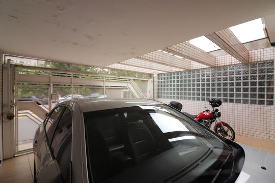 Garagem de casa à venda com 3 quartos, 260m² em Jardim do Mar, São Bernardo do Campo