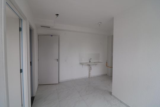 Sala de apartamento para alugar com 2 quartos, 33m² em Quinta da Paineira, São Paulo