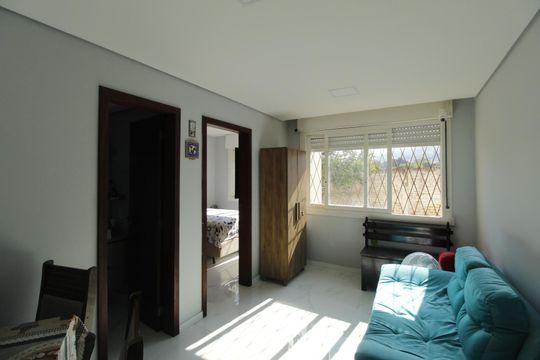 Sala de apartamento à venda com 1 quarto, 37m² em Jardim Ypu, Porto Alegre