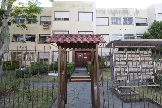 Fachada de apartamento à venda com 1 quarto, 37m² em Jardim Ypu, Porto Alegre