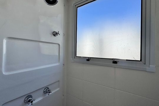 Banheiro Social de apartamento à venda com 2 quartos, 44m² em Vargem Grande, Rio de Janeiro