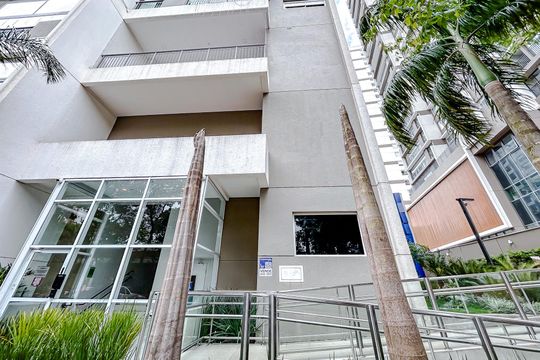 Fachada com Plaquinha de apartamento à venda com 2 quartos, 65m² em Vila Zilda, São Paulo