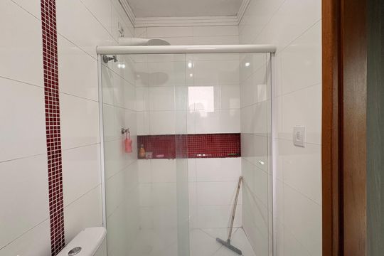 Banheiro da Suíte de apartamento à venda com 2 quartos, 120m² em Parque Oratório, Santo André