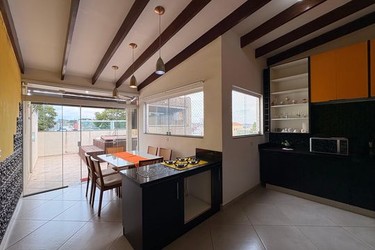 Cozinha  de apartamento à venda com 2 quartos, 120m² em Parque Oratório, Santo André