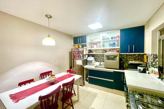 Cozinha de casa à venda com 3 quartos, 110m² em Vila Zamataro, Guarulhos