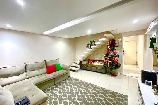 Sala de casa à venda com 3 quartos, 110m² em Vila Zamataro, Guarulhos