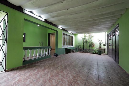 Garagem de casa para alugar com 3 quartos, 200m² em Vila América, Santo André
