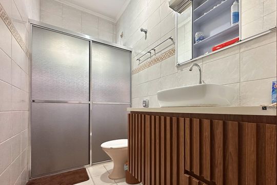 Banheiro Social de casa à venda com 3 quartos, 138m² em Jardim Sao Luis, São Bernardo do Campo