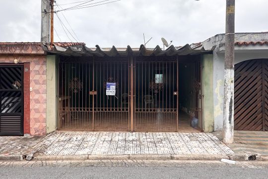 Fachada de casa à venda com 3 quartos, 138m² em Jardim Sao Luis, São Bernardo do Campo