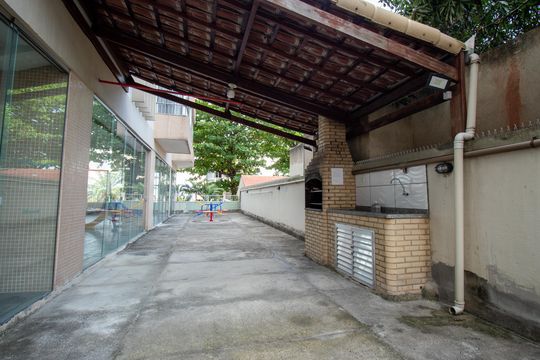 Área comum - Churrasqueira de apartamento à venda com 3 quartos, 240m² em Olaria, Rio de Janeiro