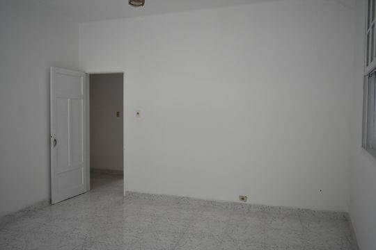 Quarto 2 de casa para alugar com 2 quartos, 250m² em Vila Clementino, São Paulo