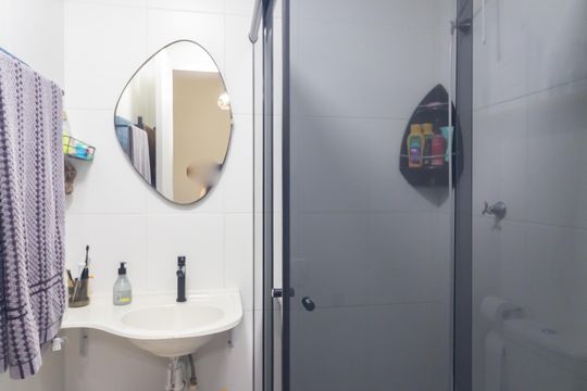 Banheiro de kitnet/studio à venda com 1 quarto, 26m² em Jardim Helena, São Paulo