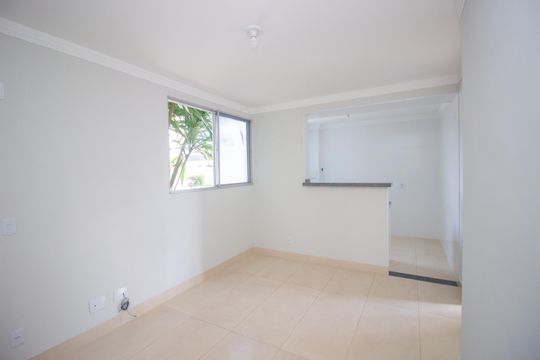 Sala de apartamento à venda com 2 quartos, 65m² em Fonte Grande, Contagem