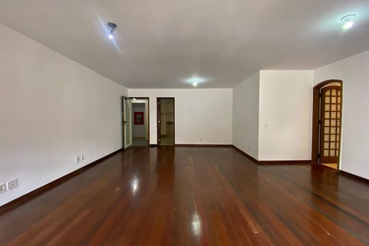 Sala  de apartamento à venda com 2 quartos, 103m² em Leblon, Rio de Janeiro