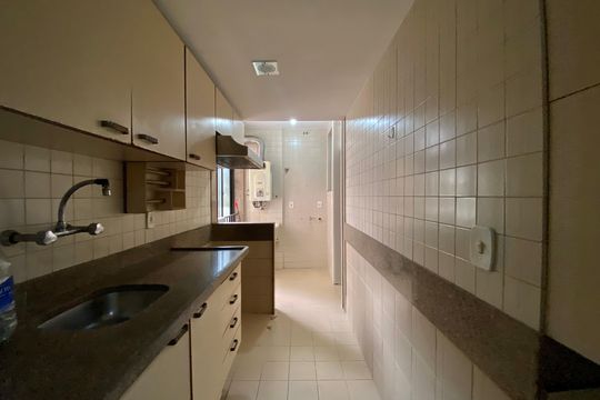 Cozinha de apartamento à venda com 2 quartos, 103m² em Leblon, Rio de Janeiro