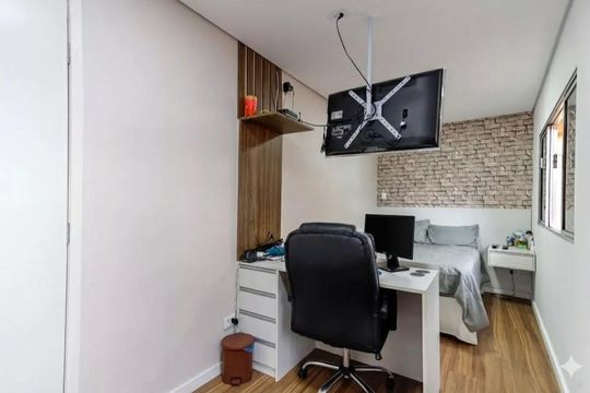 Casa à venda com 4 quartos, 530m² em Vila Fachini, São Paulo