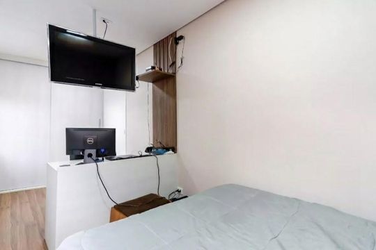 Casa à venda com 4 quartos, 530m² em Vila Fachini, São Paulo