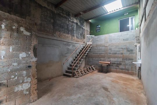 Garagem de kitnet/studio para alugar com 1 quarto, 295m² em Jardim Aurea, Poá