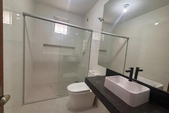 Casa para alugar com 4 quartos, 230m² em Planalto, Belo Horizonte