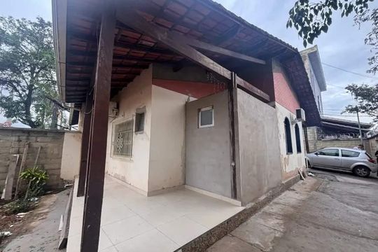 Casa para alugar com 4 quartos, 230m² em Planalto, Belo Horizonte