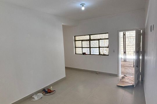Casa para alugar com 4 quartos, 230m² em Planalto, Belo Horizonte