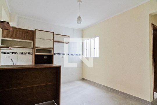 Apartamento para alugar com 2 quartos, 65m² em Vila Mangalot, São Paulo