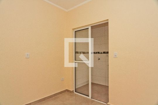 Quarto 2 de apartamento para alugar com 2 quartos, 63m² em Vila Mangalot, São Paulo