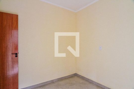Quarto 2 de apartamento para alugar com 2 quartos, 65m² em Vila Mangalot, São Paulo