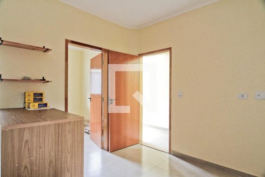 Sala de apartamento para alugar com 2 quartos, 65m² em Vila Mangalot, São Paulo