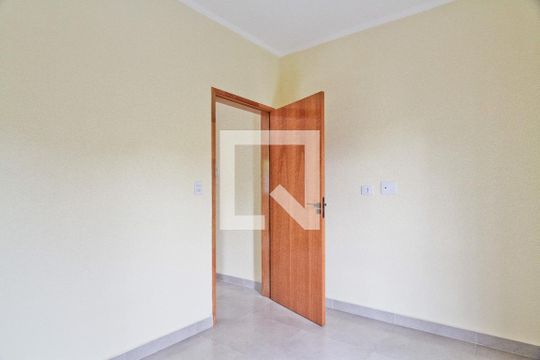 Quarto 1 de apartamento para alugar com 2 quartos, 64m² em Vila Mangalot, São Paulo