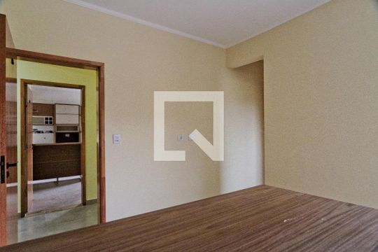 Sala de apartamento para alugar com 2 quartos, 65m² em Vila Mangalot, São Paulo
