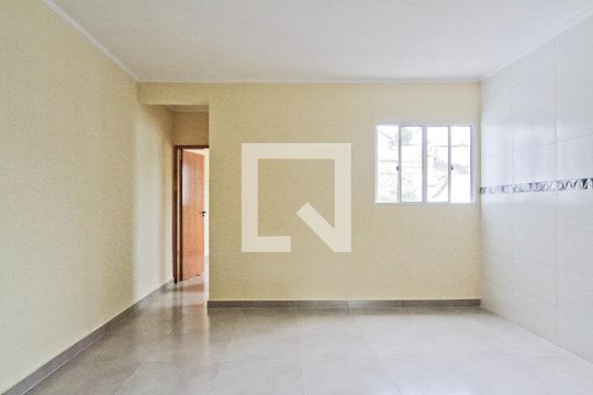 Sala de apartamento para alugar com 2 quartos, 65m² em Vila Mangalot, São Paulo