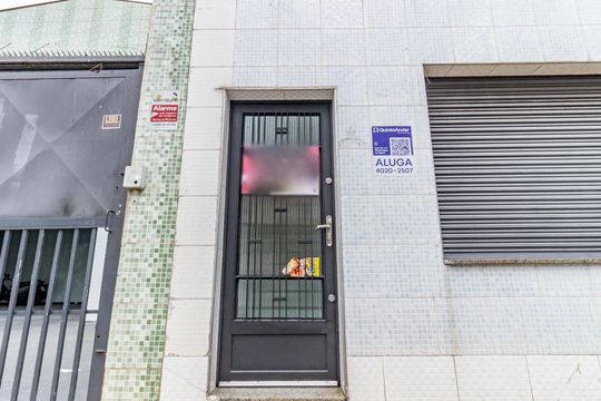 Fachada de casa para alugar com 3 quartos, 130m² em Vila Bertioga, São Paulo
