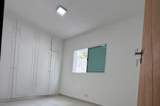 Casa à venda com 3 quartos, 131m² em Vila Cordeiro, São Paulo