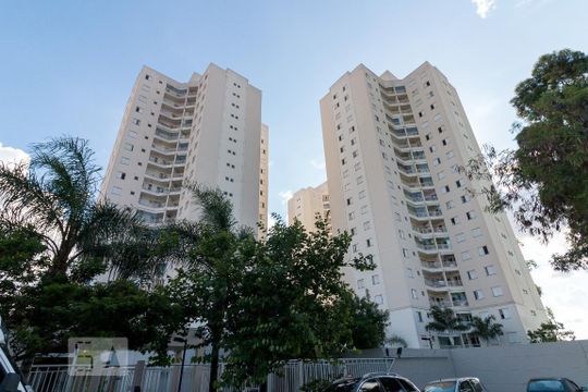 Fachada de apartamento à venda com 2 quartos, 86m² em Vila Endres, Guarulhos