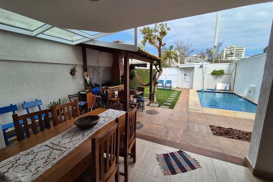 Casa de Condomínio à venda com 4 quartos, 400m² em Barra da Tijuca, Rio de Janeiro