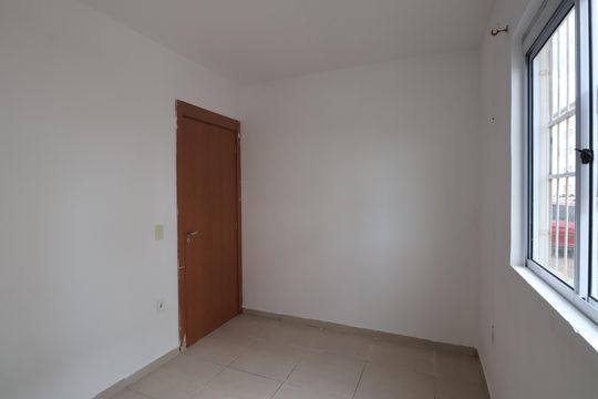 Quarto 2 de apartamento à venda com 2 quartos, 50m² em Olaria, Canoas