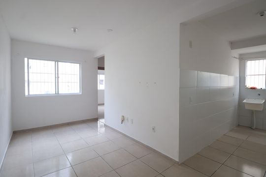 Sala de apartamento à venda com 2 quartos, 50m² em Olaria, Canoas