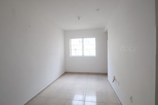 Sala de apartamento à venda com 2 quartos, 50m² em Olaria, Canoas