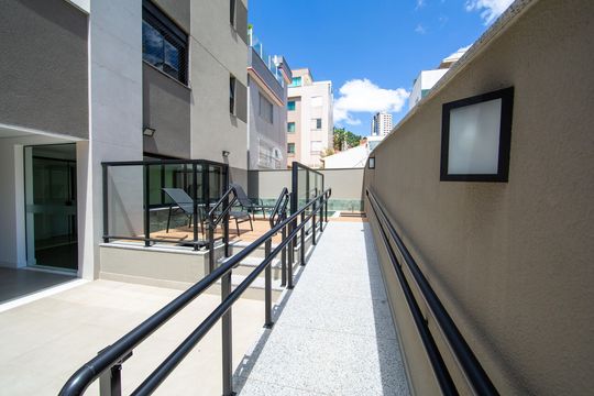 PISCINA de apartamento à venda com 3 quartos, 77m² em Santo Antônio, Belo Horizonte