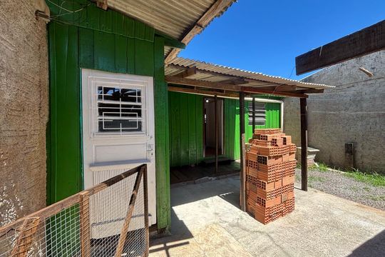 Área externa de casa para alugar com 2 quartos, 70m² em Campina, São Leopoldo
