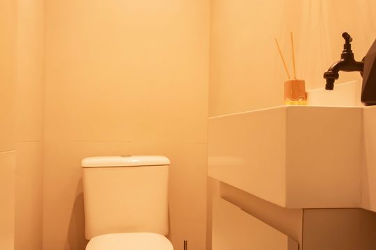 Lavabo de apartamento à venda com 2 quartos, 64m² em Chácara Inglesa, São Paulo