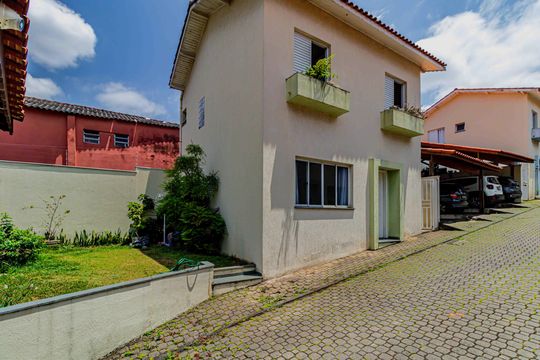 Fachada de casa de condomínio à venda com 3 quartos, 131m² em Vila Polopoli, São Paulo