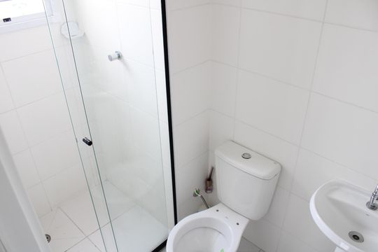 Banheiro de apartamento para alugar com 1 quarto, 28m² em Belenzinho, São Paulo