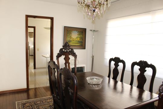 Apartamento para alugar com 3 quartos, 235m² em Higienópolis, São Paulo