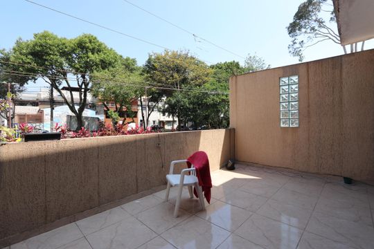Varanda dos Quartos de casa à venda com 4 quartos, 200m² em Parque Luis Mucciolo, São Paulo